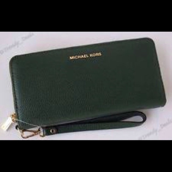 Michael Kors wallet brand new! - Picture 2 of 2